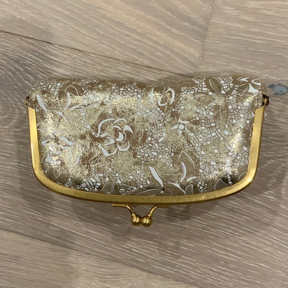 Hobo frame pouch with mirror.